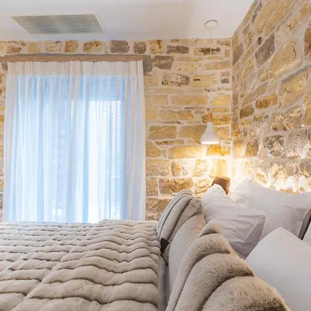 Adryades Luxry Apartments Ioannina Exterior photo