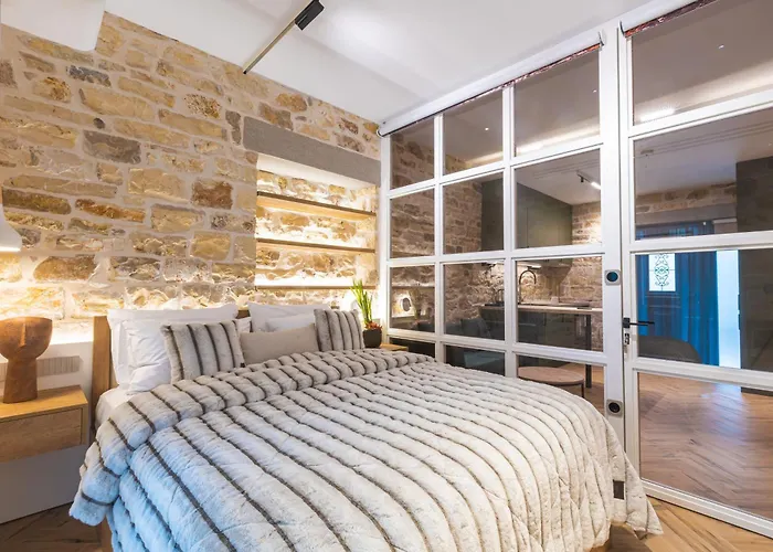 Adryades Luxry Apartments Ioannina