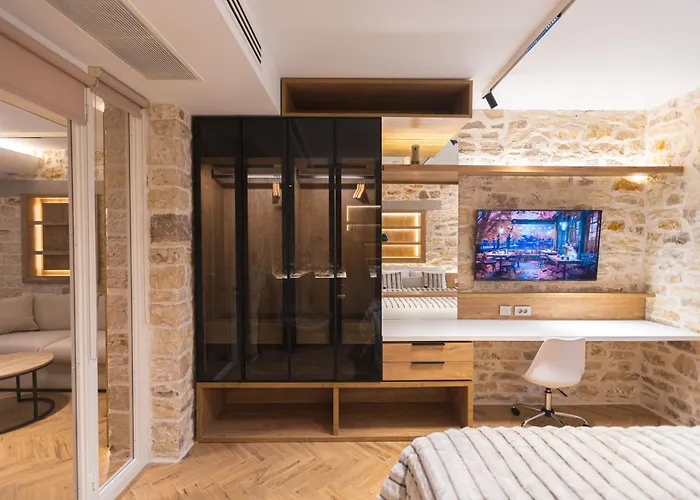 Adryades Luxry Apartments Ioannina